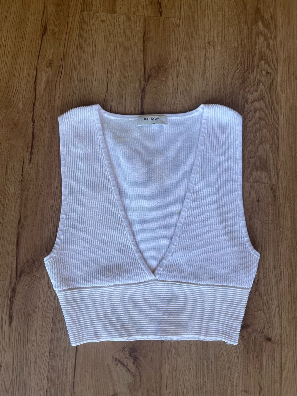 Babaton Aritzia White Ribbed Deep V Sleeveless Cropped Knit Top Sweater Vest S